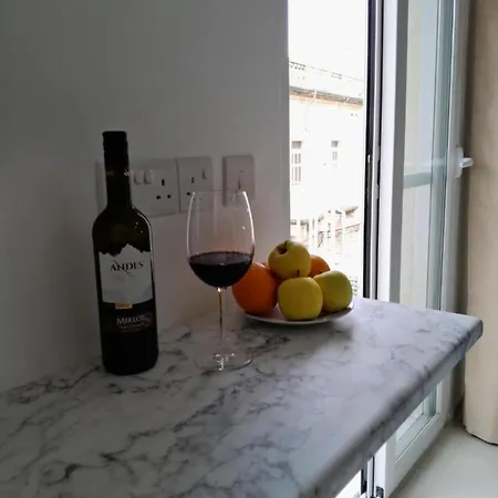Limestone Bed & Breakfast Sliema