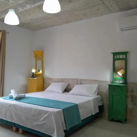Bed & Breakfast Limestone Sliema