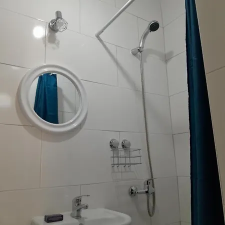 לינה וארוחת בוקר Limestone