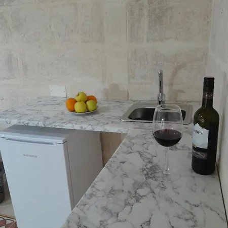 Bed & Breakfast Limestone