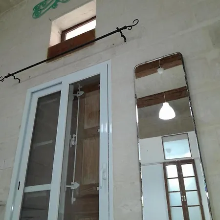 Limestone Bed & Breakfast *